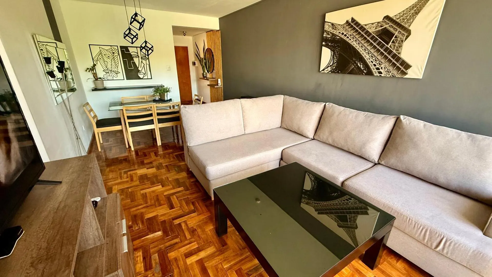 Bonarda - Departamento Con Cochera En Pleno Centro De Mendoza 0*,